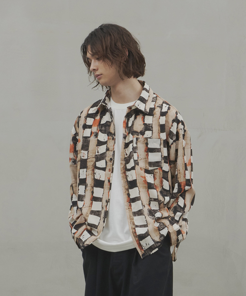 柄シャツ